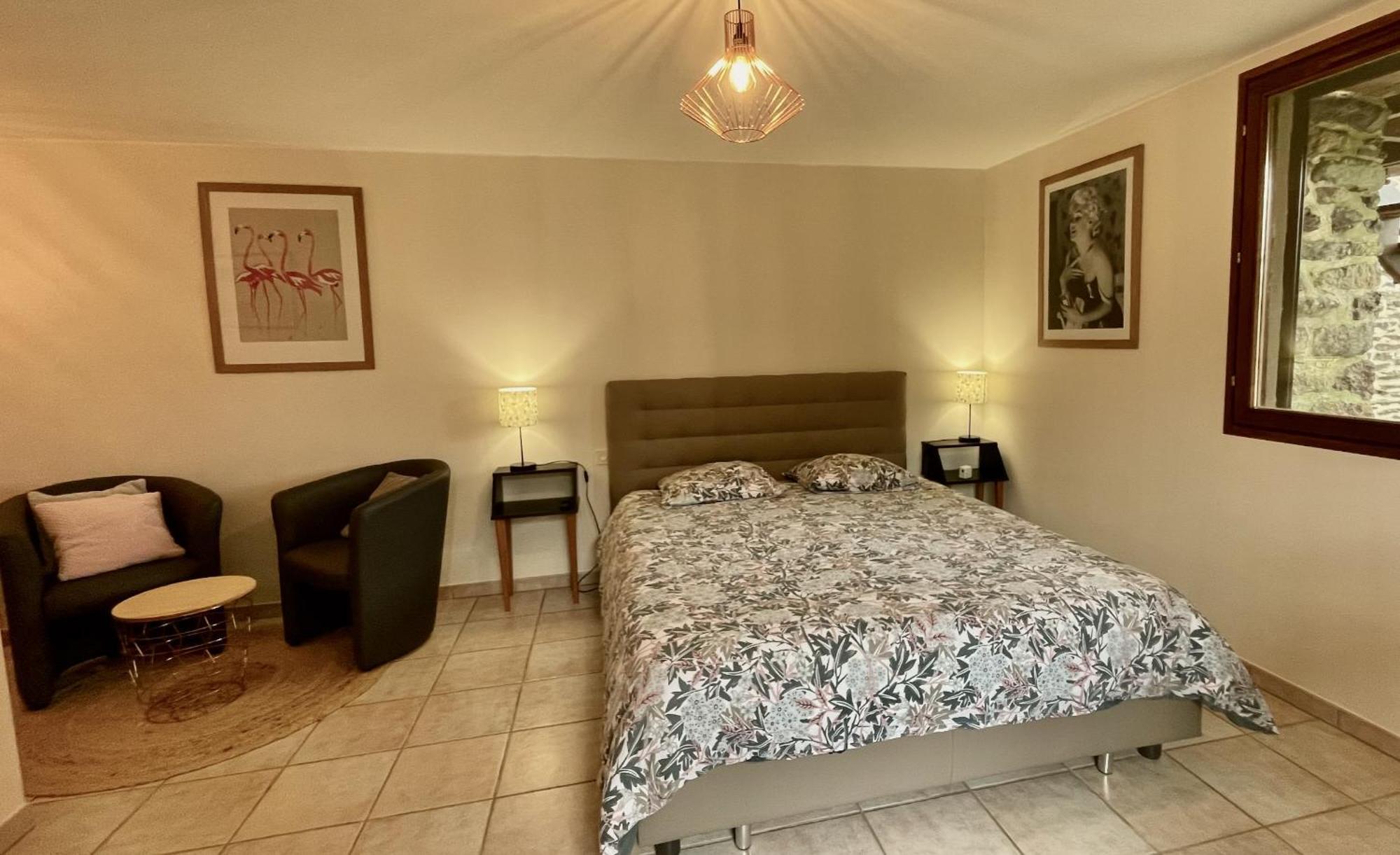 Chambres D'Hotes Les Tilleuls Poullaouen Dış mekan fotoğraf